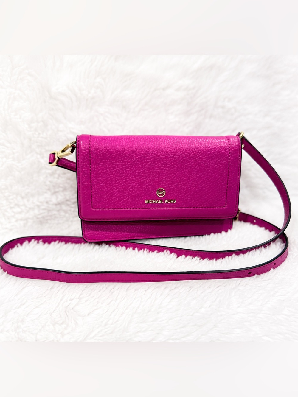 Michael Kors Pebbled Leather Wallet Crossbody Purse Pink Fuchsia - Picture 1 of 6